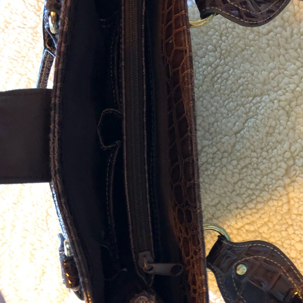 LineaR Purse - Picture 6 of 7